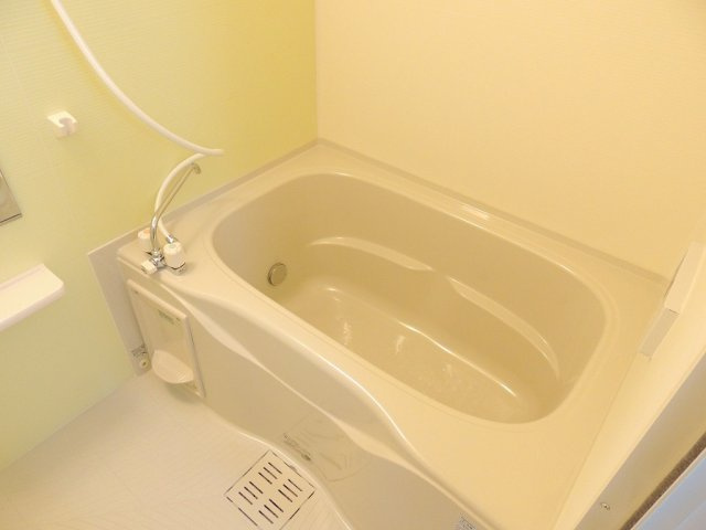 シャン　ドゥ　フルール　Ｃの浴室|バス