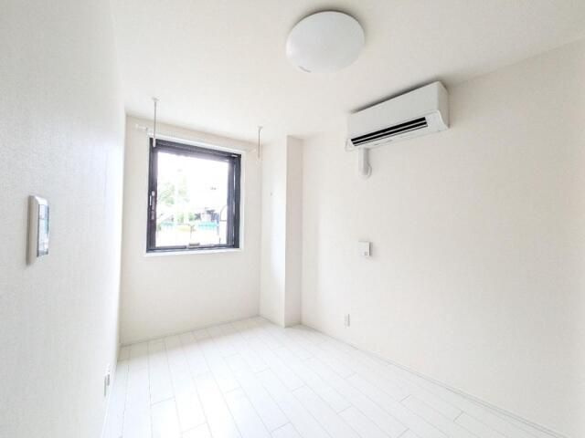 ＢＩＢＬＩＯ　ＩＩＤＡＢＡＳＨＩの寝室
