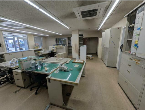 豊田新町豊田営業所の内装