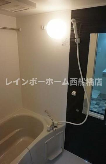 ＰＡＲＫＳＩＤＥ　ＲＥＳＩＤＥＮＣＥ　ＧＹＯＴＯＫＵの浴室