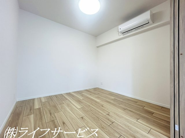 【洋室】 | シャルム野中南公園 | 洋室4.5帖／うれしいエアコン設置済！