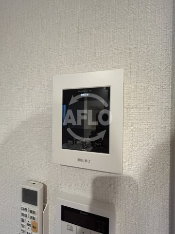 新大阪ファミール東館のセキュリティ|モニター付きインターホン