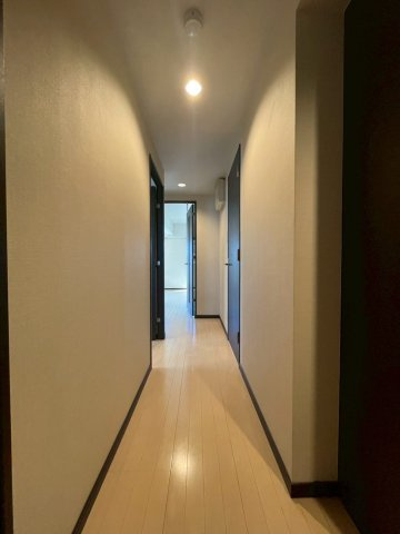グラントゥルース大山幸町の玄関