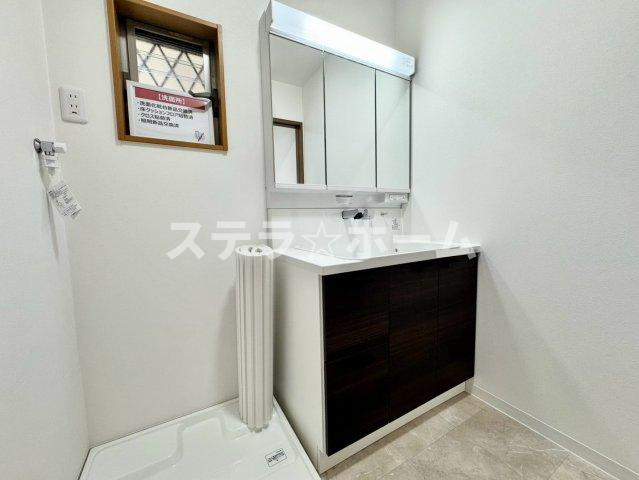 片山町4 中古戸建の独立洗面台|朝の身支度には欠かせない独立洗面化粧台