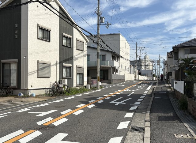 泉大津市板原町3丁目戸建の前面道路含む現地写真