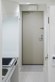 Nano北新宿２の玄関