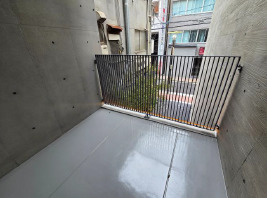 プライブ心斎橋プレイス2階