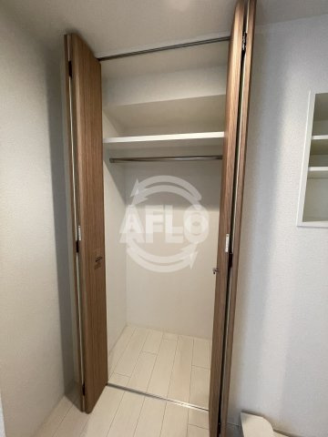 ロイヤルレジデンス梅田フロントの収納|ロイヤルレジデンス梅田FRONT　クローゼット