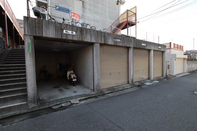 【駐車場】 | パインリーフ泉ヶ丘3号館