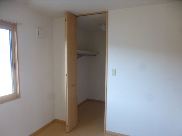 たつの市龍野町堂本のハイツの収納