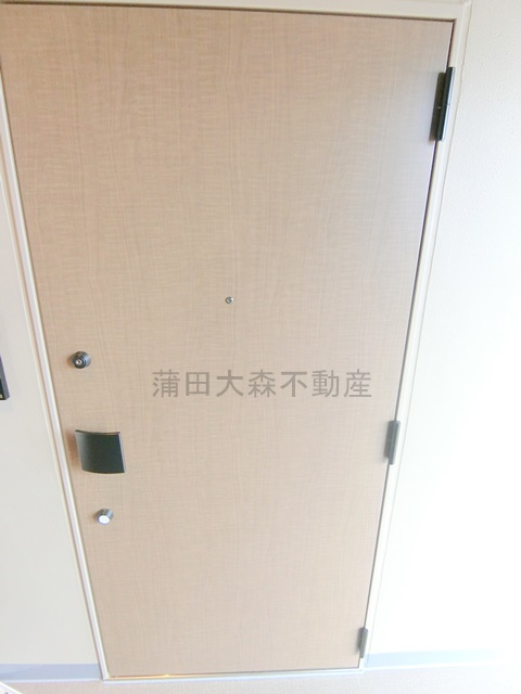 デュオフラッツ大森Eastの玄関