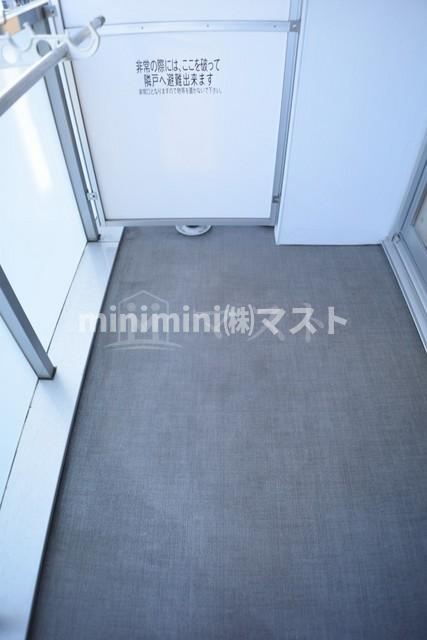 大阪市西区新町１丁目の賃貸マンションのバルコニー