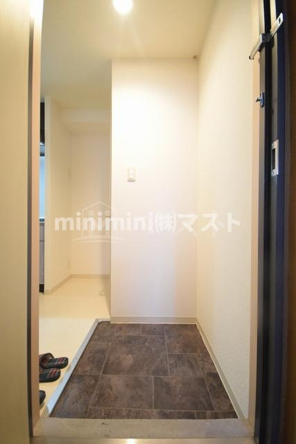 大阪市西区江之子島２丁目の賃貸マンションの玄関