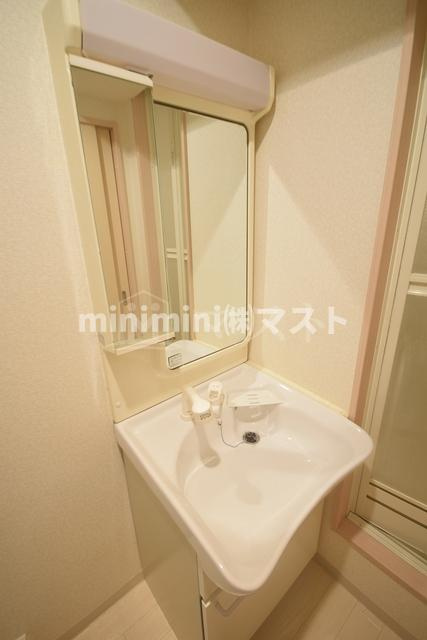 大阪市西区江之子島２丁目の賃貸マンションの洗面所