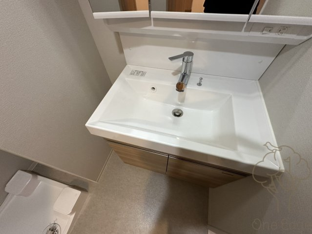 ミラージュパレス新梅田Cieloの独立洗面台