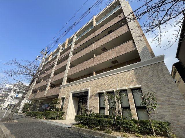 アウローラ武庫之荘の外観