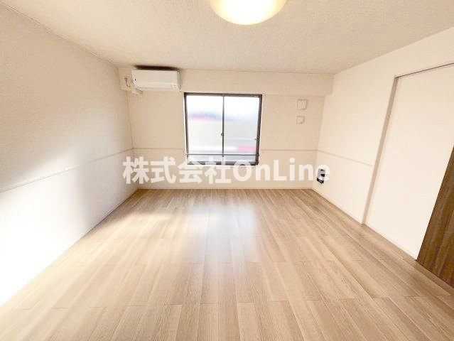 山本町北８丁目アパート（０２８０５１９０１）の居間・リビング