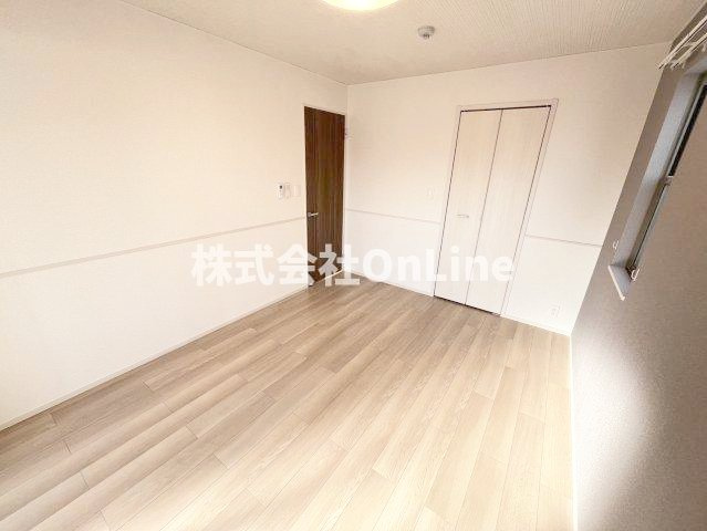 山本町北８丁目アパート（０２８０５１９０１）の洋室