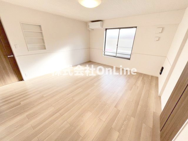 山本町北８丁目アパート（０２８０５１９０１）の居間・リビング