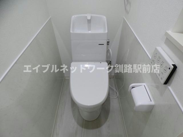 グレイス・レクシアのトイレ