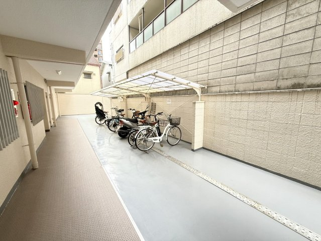 メゾン城内の駐輪場|敷地内駐輪場