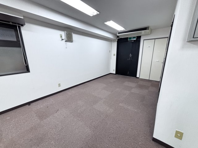 大阪市中央区南久宝寺町１丁目の店舗事務所の内装
