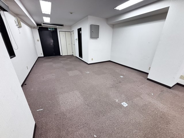 大阪市中央区南久宝寺町１丁目の店舗事務所の内装