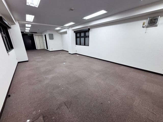 大阪市中央区南久宝寺町１丁目の店舗事務所の内装