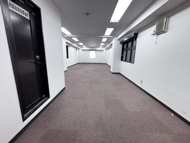 大阪市中央区南久宝寺町１丁目の店舗事務所の内装