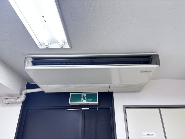 大阪市中央区南久宝寺町１丁目の店舗事務所の設備
