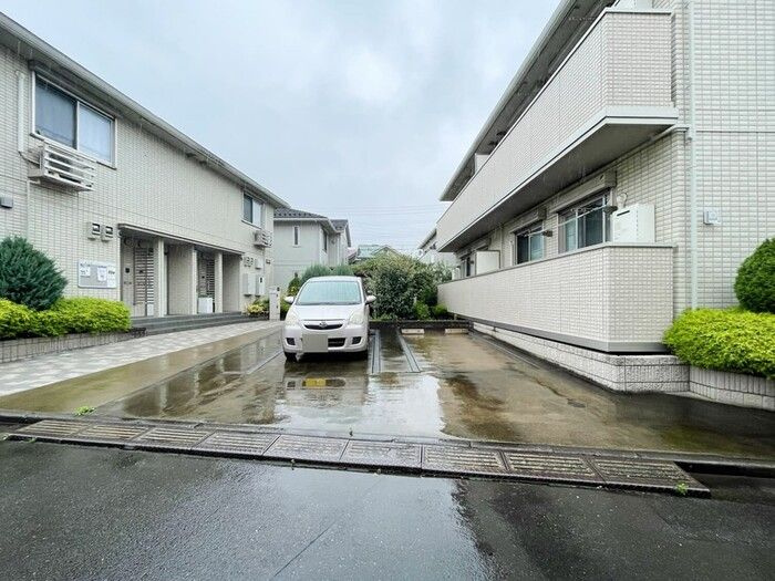 ブラン・トリスター　Ｃ棟の駐車場
