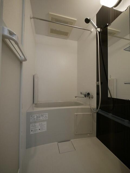【浴室】 | ＴＨＥ　ＣＬＡＳＳ　ＯＭＯＲＩ　ＲＥＳＩＤＥＮＣＥ
