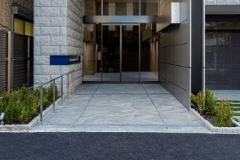 【エントランス】ガーラ・プライム横濱関内