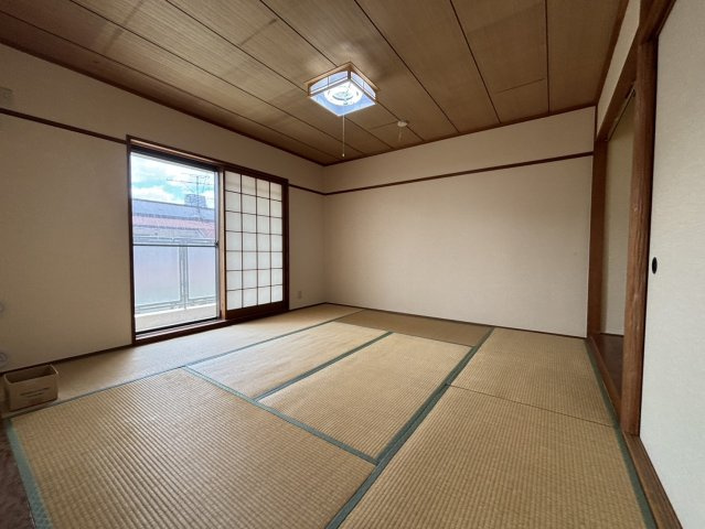 ファミーユ住吉牛神前北棟の和室