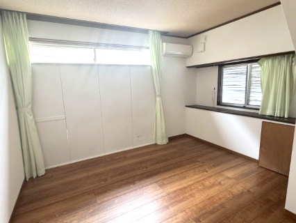 阪南市舞３丁目　中古住宅の洋室