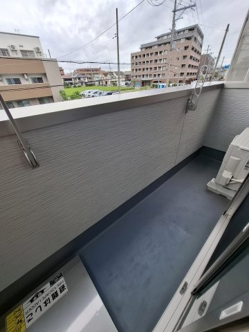 フジパレス西宮甲東園Ⅱ番館のバルコニー