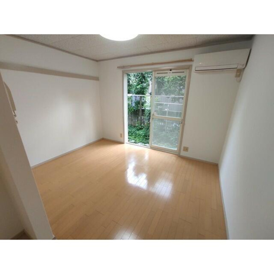 【寝室】