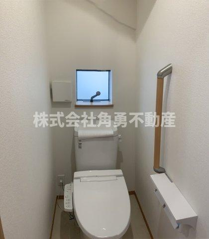 平塚市河内2丁目　新築一戸建て　D号棟の内観：施工例|《施工例》トイレ