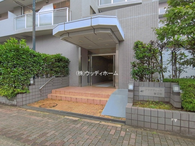 プリマヴェーラ春日部　中古マンションのエントランス