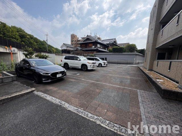 オーク太田 Ⅱの駐車場|駐車場があるので、車を買う予定の方も安心です