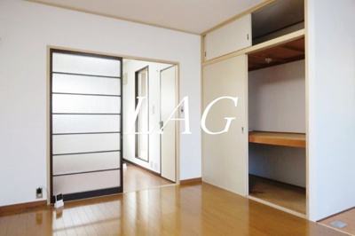 【居間・リビング】 | ラ・ドミール | 洋室のお部屋です。