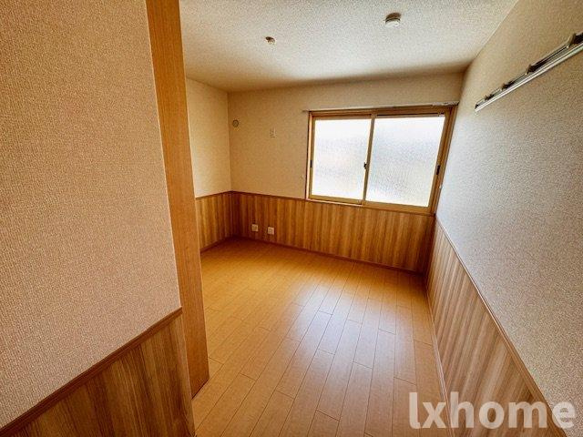 レシェンテ茨木の洋室|コンパクトで使いやすい洋室です