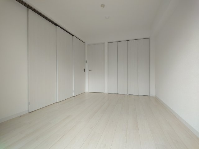 アルシュセマの洋室