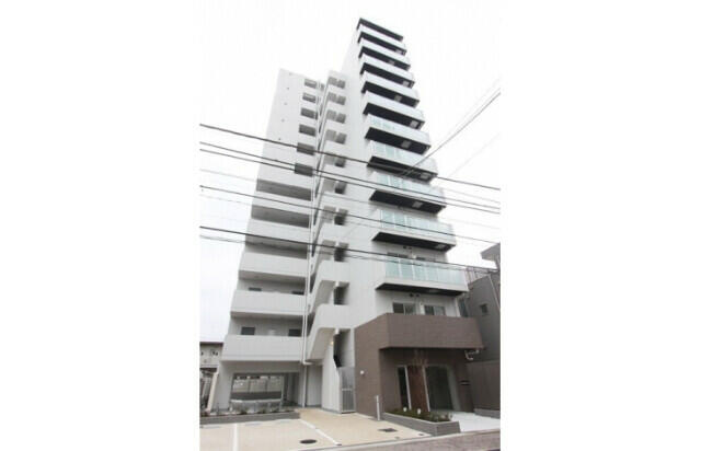 府中市八幡町３丁目の賃貸マンションの外観