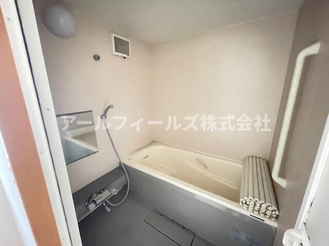 中村ビルの浴室