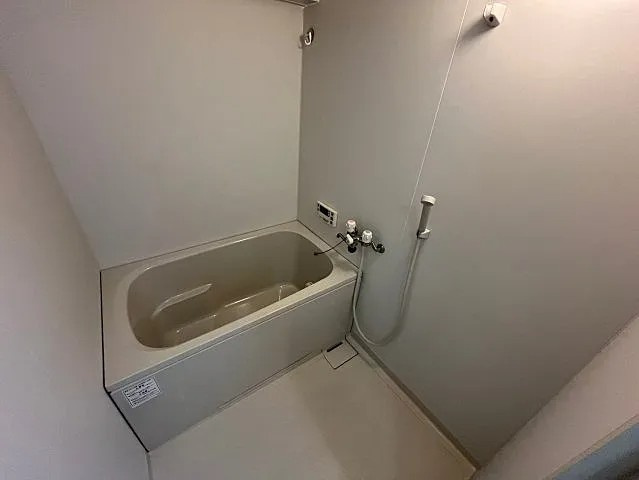 芦屋市津知町の賃貸マンションの浴室