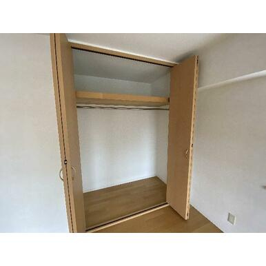芦屋市津知町の賃貸マンションの収納