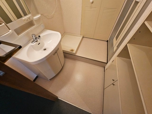神戸市東灘区甲南町５丁目の賃貸マンションの洗面所