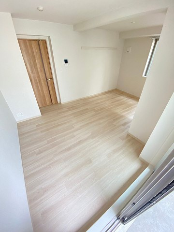 西宮市北昭和町の賃貸マンションの居間・リビング