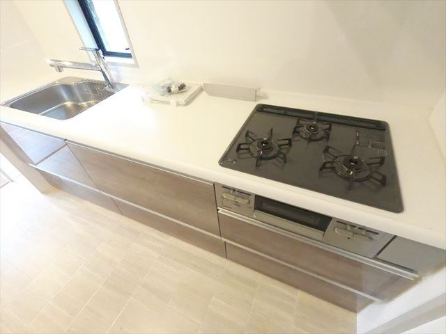 神戸市東灘区御影塚町１丁目の賃貸マンションのキッチン